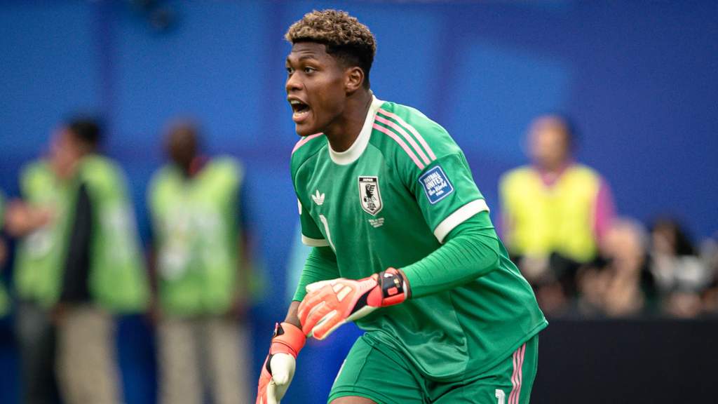 Bomba sa Mercado Zion Suzuki Target ng PSG