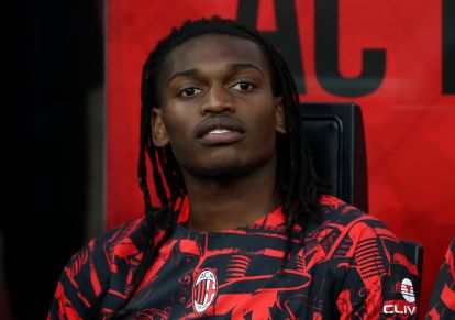 Si Rafael Leao ng AC Milan habang naghahanda sa isang laban sa Serie A sa Italya