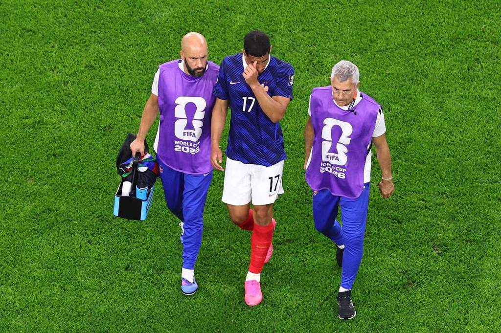 William Saliba ng Arsenal at Pransiya sa isang laban