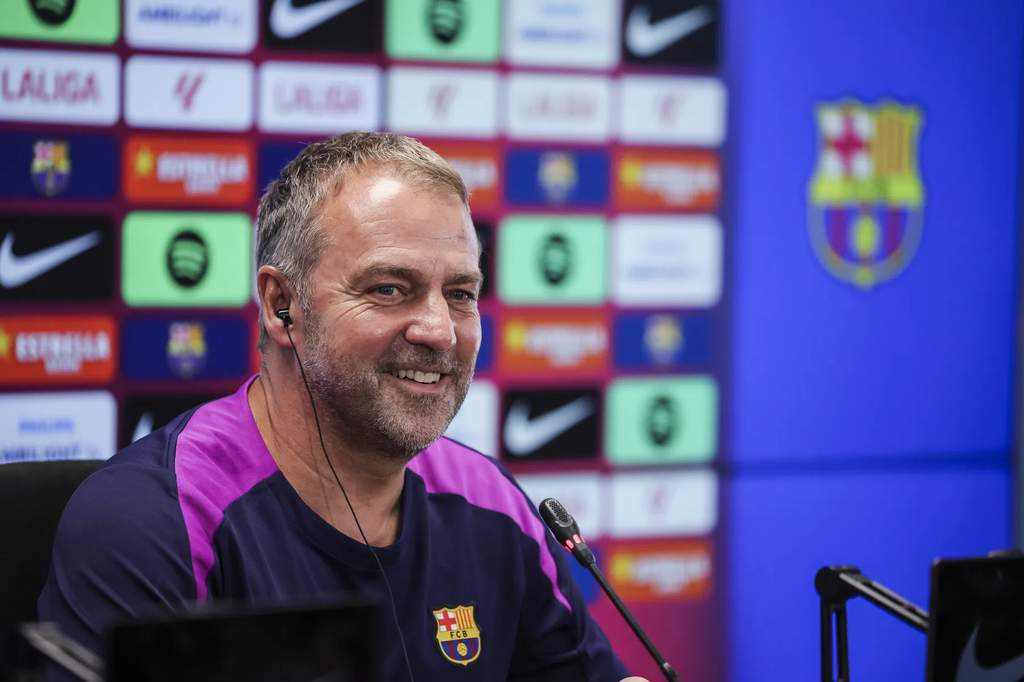 Ang koponan ng Barcelona ay nagtungo sa Inglatera para sa pre-season training camp.